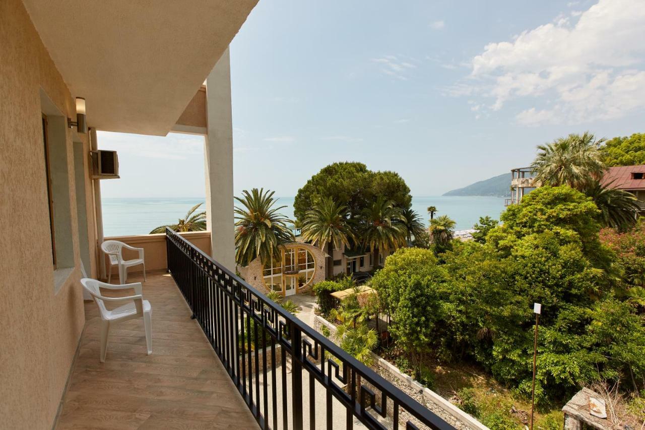 Old Gagra Hotel מראה חיצוני תמונה